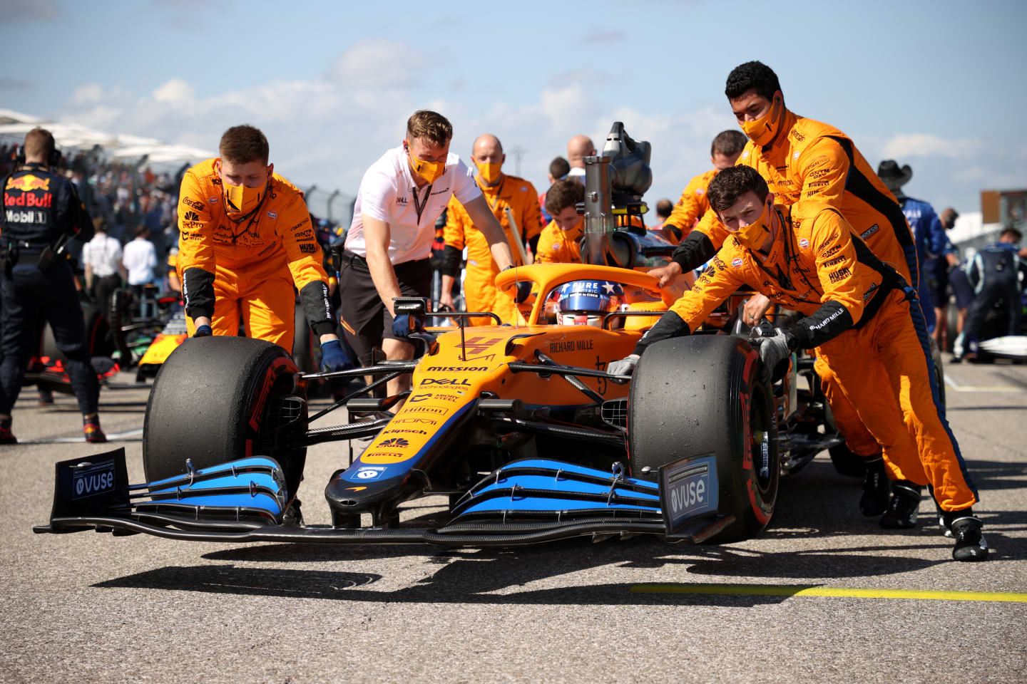 AUSTIN, TEXAS - OCTOBER 24: Lando Norris of Great Britain and McLaren F1 prepares to drive on the grid during the F1 Grand Prix of USA at Circuit of The Americas on October 24, 2021 in Austin, Texas. (Photo by Chris Graythen/Getty Images)