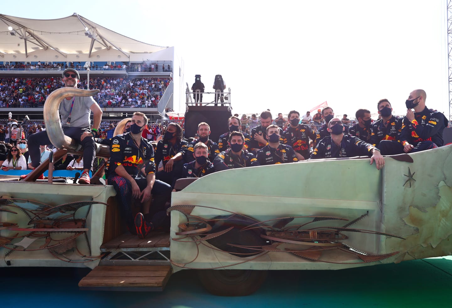 AUSTIN, TEXAS - OCTOBER 24: The Red Bull Racing team enjoy the podium celebrations during the F1 Grand Prix of USA at Circuit of The Americas on October 24, 2021 in Austin, Texas. (Photo by Mark Thompson/Getty Images)