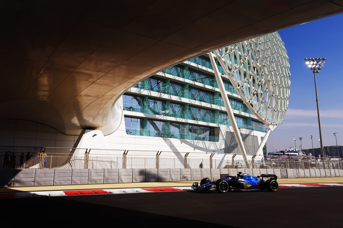ABU DHABI, UNITED ARAB EMIRATES - NOVEMBER 18: Alexander Albon of Thailand driving the (23) Williams FW44 Mercedes on track on track during practice ahead of the F1 Grand Prix of Abu Dhabi at Yas Marina Circuit on November 18, 2022 in Abu Dhabi, United Arab Emirates. (Photo by Mark Thompson/Getty Images)