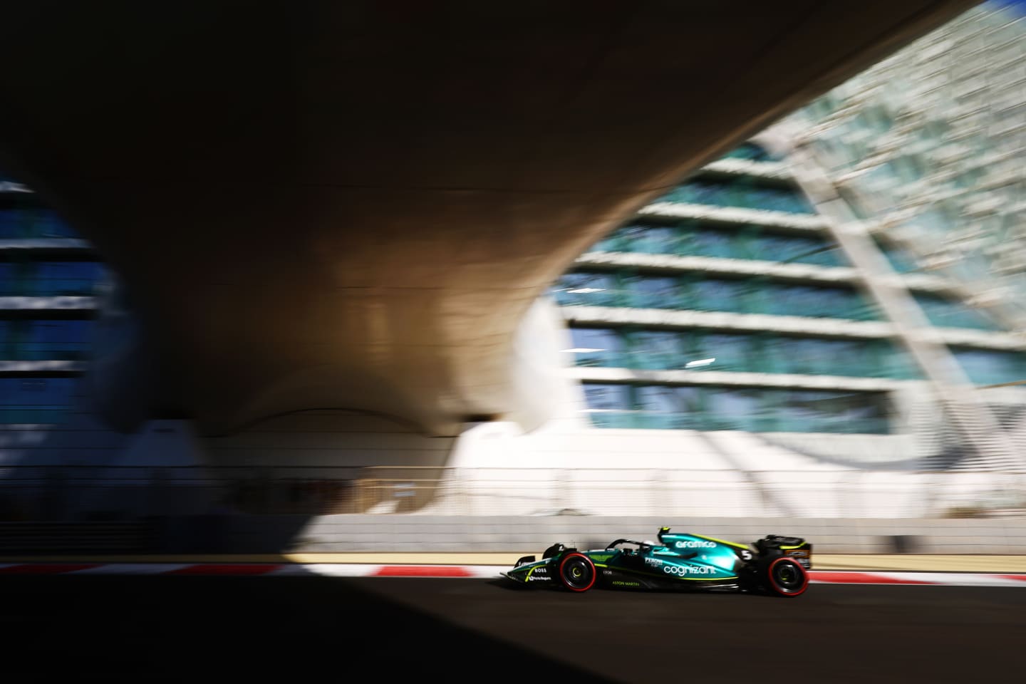 ABU DHABI, UNITED ARAB EMIRATES - NOVEMBER 18: Sebastian Vettel of Germany driving the (5) Aston Martin AMR22 Mercedes on track during practice ahead of the F1 Grand Prix of Abu Dhabi at Yas Marina Circuit on November 18, 2022 in Abu Dhabi, United Arab Emirates. (Photo by Mark Thompson/Getty Images)