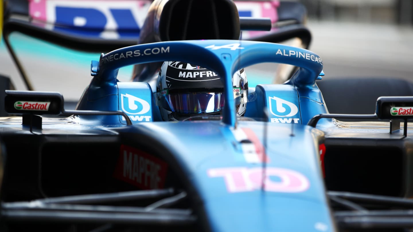 ABU DHABI, UNITED ARAB EMIRATES - NOVEMBER 22: Pierre Gasly of France driving the (10) Alpine F1