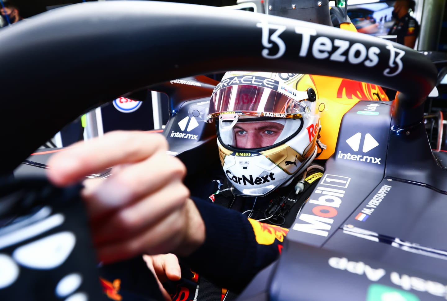 MELBOURNE, AUSTRALIA - APRIL 08: Max Verstappen of the Netherlands and Oracle Red Bull Racing prepares to drive in the garage during practice ahead of the F1 Grand Prix of Australia at Melbourne Grand Prix Circuit on April 08, 2022 in Melbourne, Australia. (Photo by Mark Thompson/Getty Images)