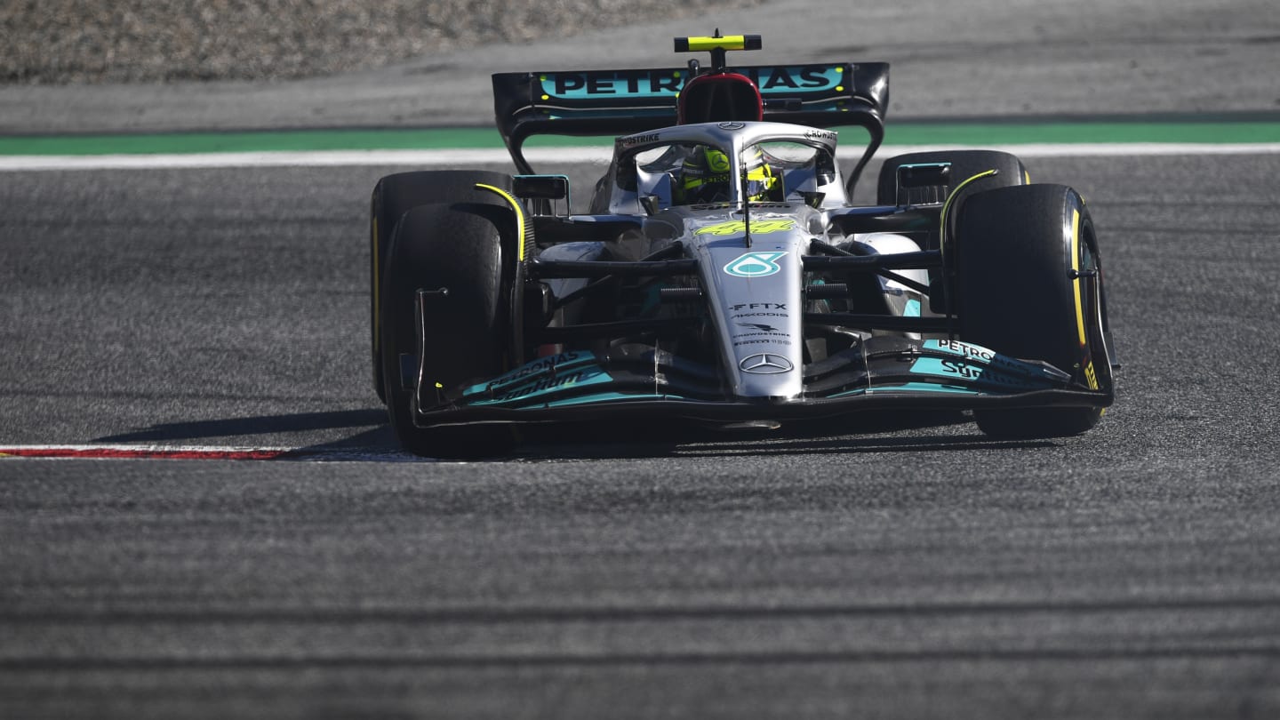 SPIELBERG, AUSTRIA - JULY 09: Lewis Hamilton of Great Britain driving the (44) Mercedes AMG Petronas F1 Team W13 on track 
 during the F1 Grand Prix of Austria Sprint at Red Bull Ring on July 09, 2022 in Spielberg, Austria. (Photo by Rudy Carezzevoli - Formula 1/Formula 1 via Getty Images)