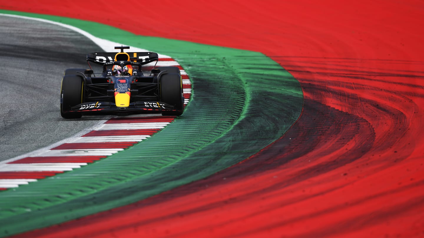 SPIELBERG, AUSTRIA - JULY 10: Max Verstappen of the Netherlands driving the (1) Oracle Red Bull Racing RB18 on track during the F1 Grand Prix of Austria at Red Bull Ring on July 10, 2022 in Spielberg, Austria. (Photo by Rudy Carezzevoli - Formula 1/Formula 1 via Getty Images)