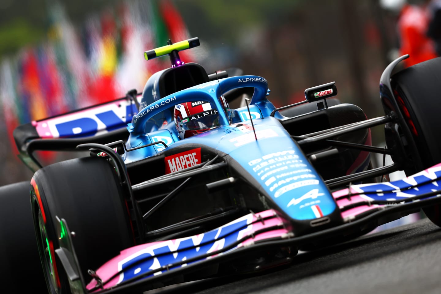 SAO PAULO, BRAZIL - NOVEMBER 11: Esteban Ocon of France driving the (31) Alpine F1 A522 Renault on track during qualifying ahead of the F1 Grand Prix of Brazil at Autodromo Jose Carlos Pace on November 11, 2022 in Sao Paulo, Brazil. (Photo by Mark Thompson/Getty Images)