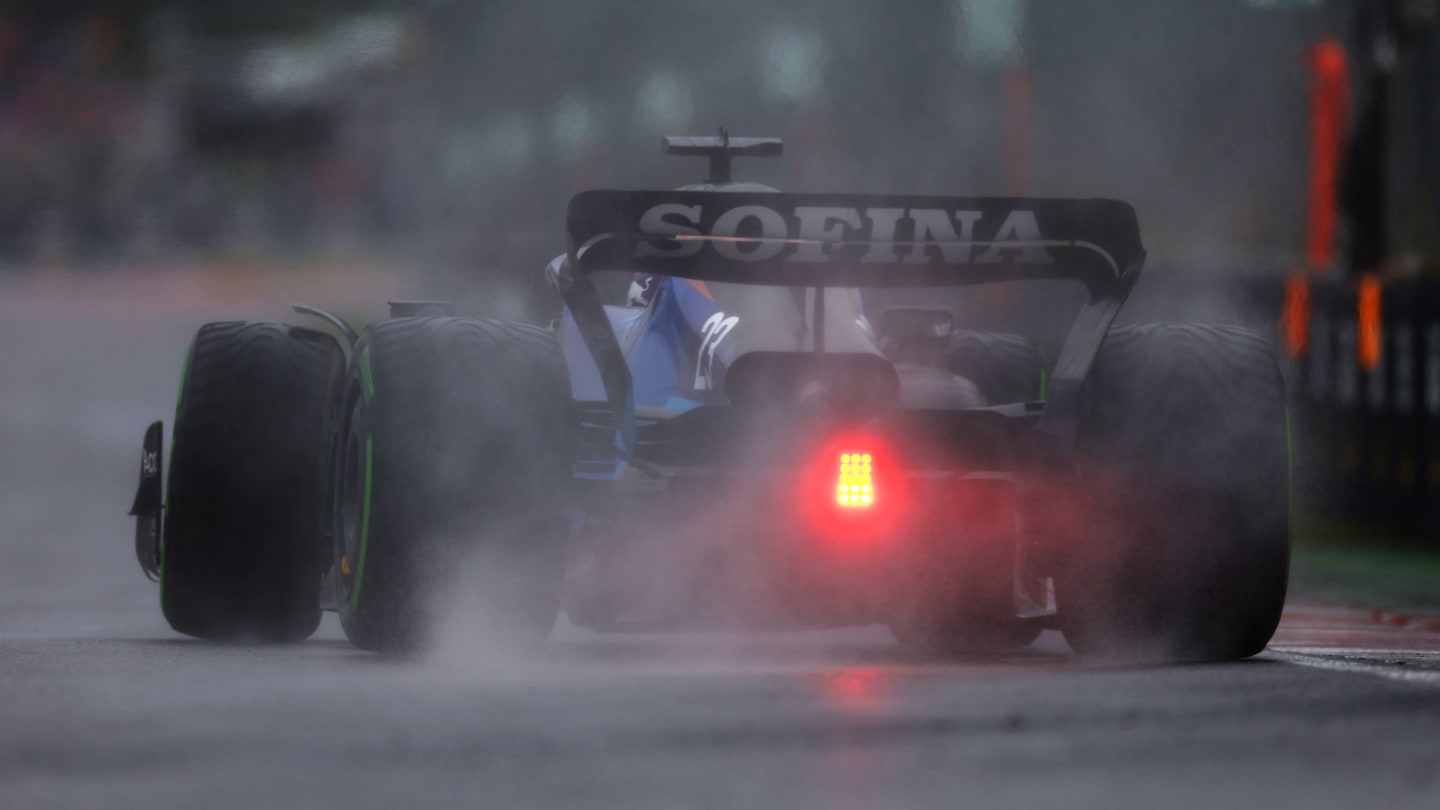MONTREAL, QUEBEC - JUNE 18: Alexander Albon of Thailand driving the (23) Williams FW44 Mercedes loses his rear end in the wet during qualifying ahead of the F1 Grand Prix of Canada at Circuit Gilles Villeneuve on June 18, 2022 in Montreal, Quebec. (Photo by Lars Baron - Formula 1/Formula 1 via Getty Images)