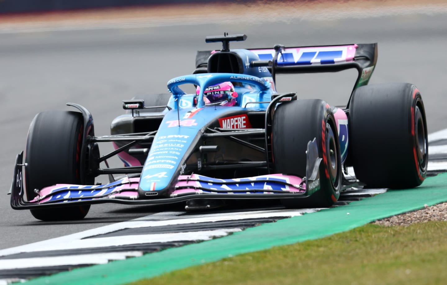 NORTHAMPTON, ENGLAND - JULY 02: Fernando Alonso of Spain driving the (14) Alpine F1 A522 Renault on track during final practice ahead of the F1 Grand Prix of Great Britain at Silverstone on July 02, 2022 in Northampton, England. (Photo by Clive Rose/Getty Images)