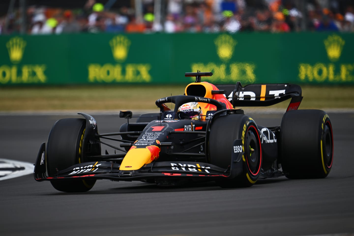 NORTHAMPTON, ENGLAND - JULY 03: Max Verstappen of the Netherlands driving the (1) Oracle Red Bull Racing RB18 on track during the F1 Grand Prix of Great Britain at Silverstone on July 03, 2022 in Northampton, England. (Photo by Clive Mason/Getty Images)
