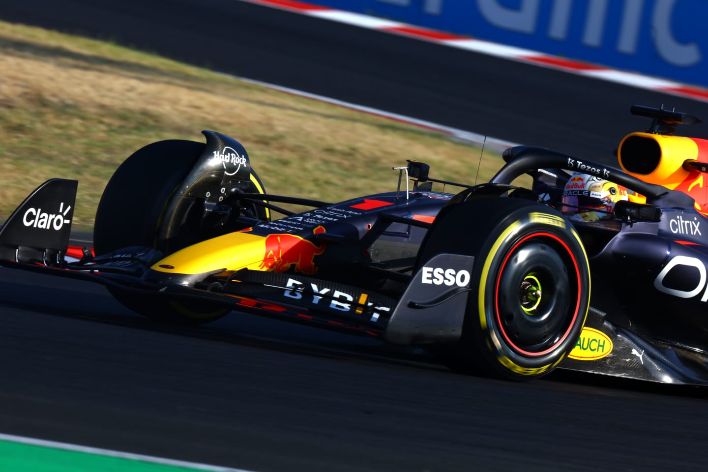 BUDAPEST, HUNGARY - JULY 29: Max Verstappen of the Netherlands driving the (1) Oracle Red Bull Racing RB18 on track during practice ahead of the F1 Grand Prix of Hungary at Hungaroring on July 29, 2022 in Budapest, Hungary. (Photo by Mark Thompson/Getty Images)