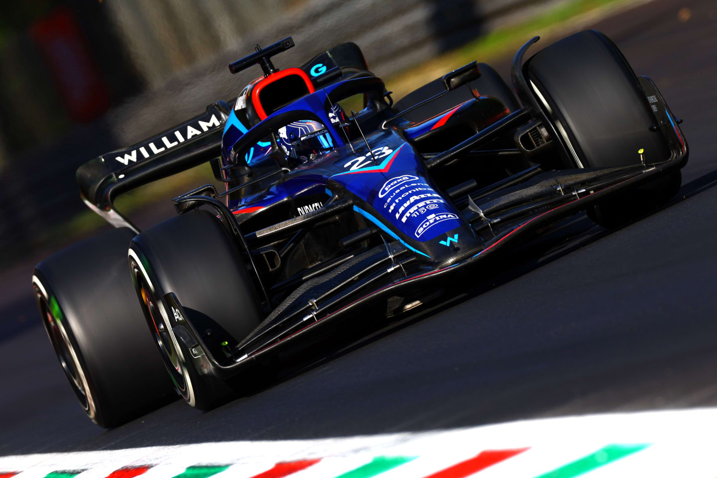 MONZA, ITALY - SEPTEMBER 09: Alexander Albon of Thailand driving the (23) Williams FW44 Mercedes on track during practice ahead of the F1 Grand Prix of Italy at Autodromo Nazionale Monza on September 09, 2022 in Monza, Italy. (Photo by Mark Thompson/Getty Images)