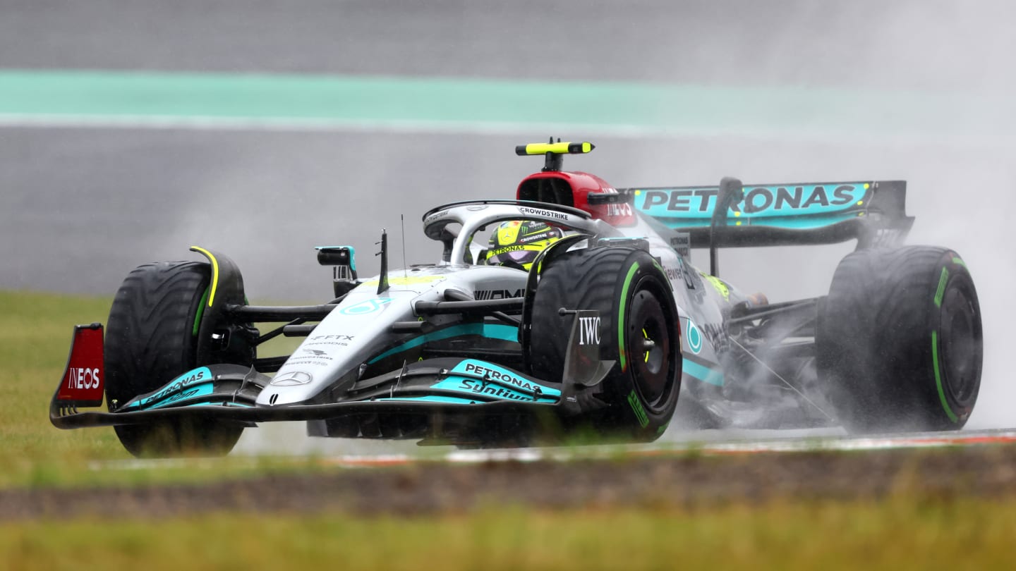 SUZUKA, JAPAN - OCTOBER 07: Lewis Hamilton of Great Britain driving the (44) Mercedes AMG Petronas