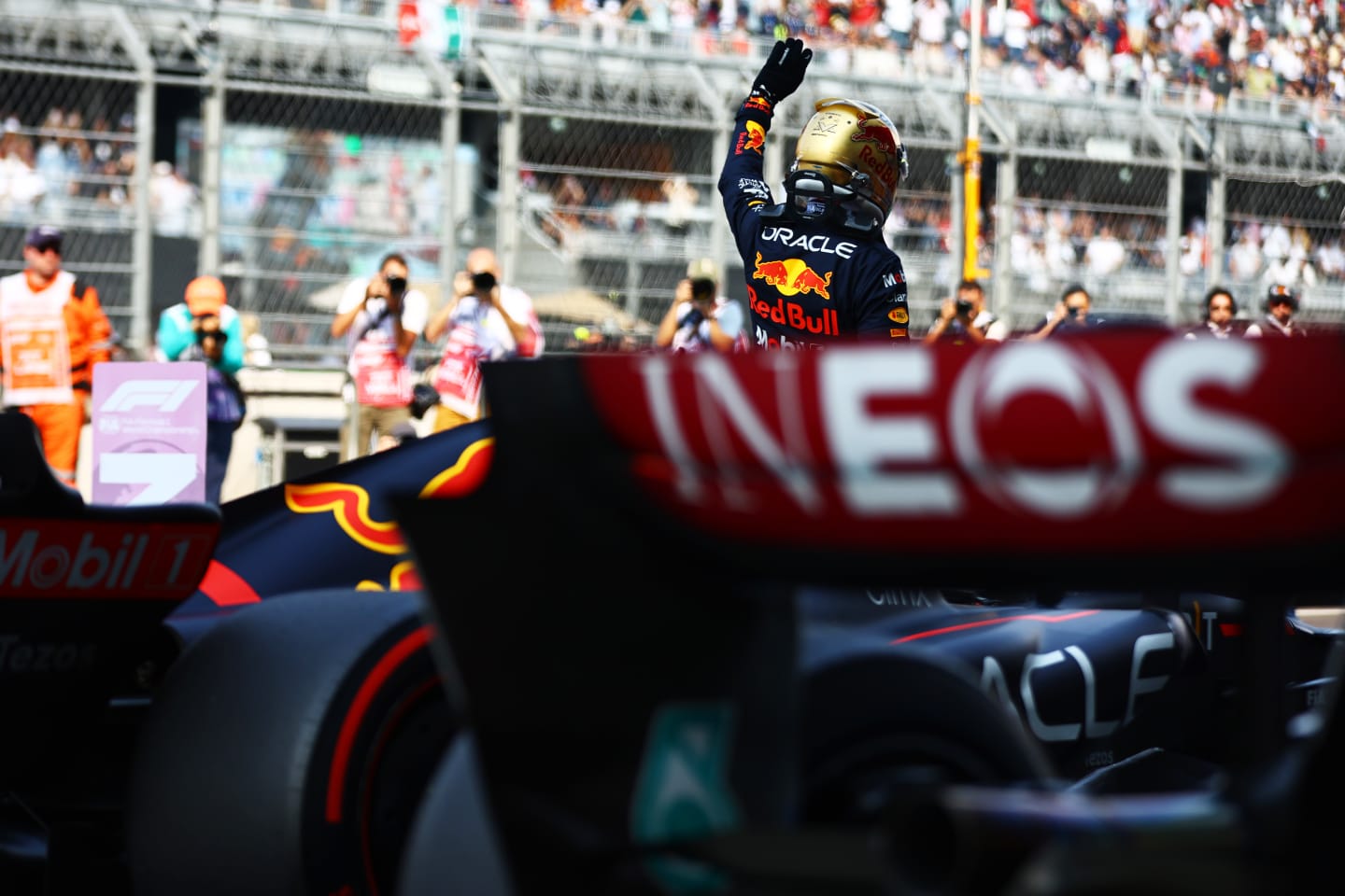 MEXICO CITY, MEXICO - OCTOBER 29: Pole position qualifier Max Verstappen of the Netherlands and Oracle Red Bull Racing celebrates in parc ferme during qualifying ahead of the F1 Grand Prix of Mexico at Autodromo Hermanos Rodriguez on October 29, 2022 in Mexico City, Mexico. (Photo by Mark Thompson/Getty Images )