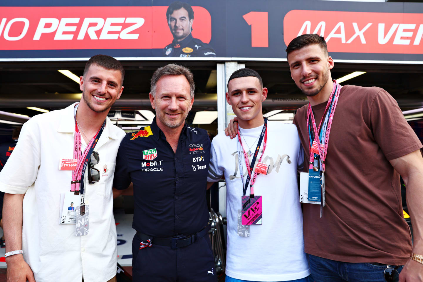 MONTE-CARLO, MONACO - MAY 28: (L-R) Mason Mount, Red Bull Racing Team Principal Christian Horner, Phil Foden and Ruben Dias pose for a photo prior to qualifying ahead of the F1 Grand Prix of Monaco at Circuit de Monaco on May 28, 2022 in Monte-Carlo, Monaco. (Photo by Mark Thompson/Getty Images)
