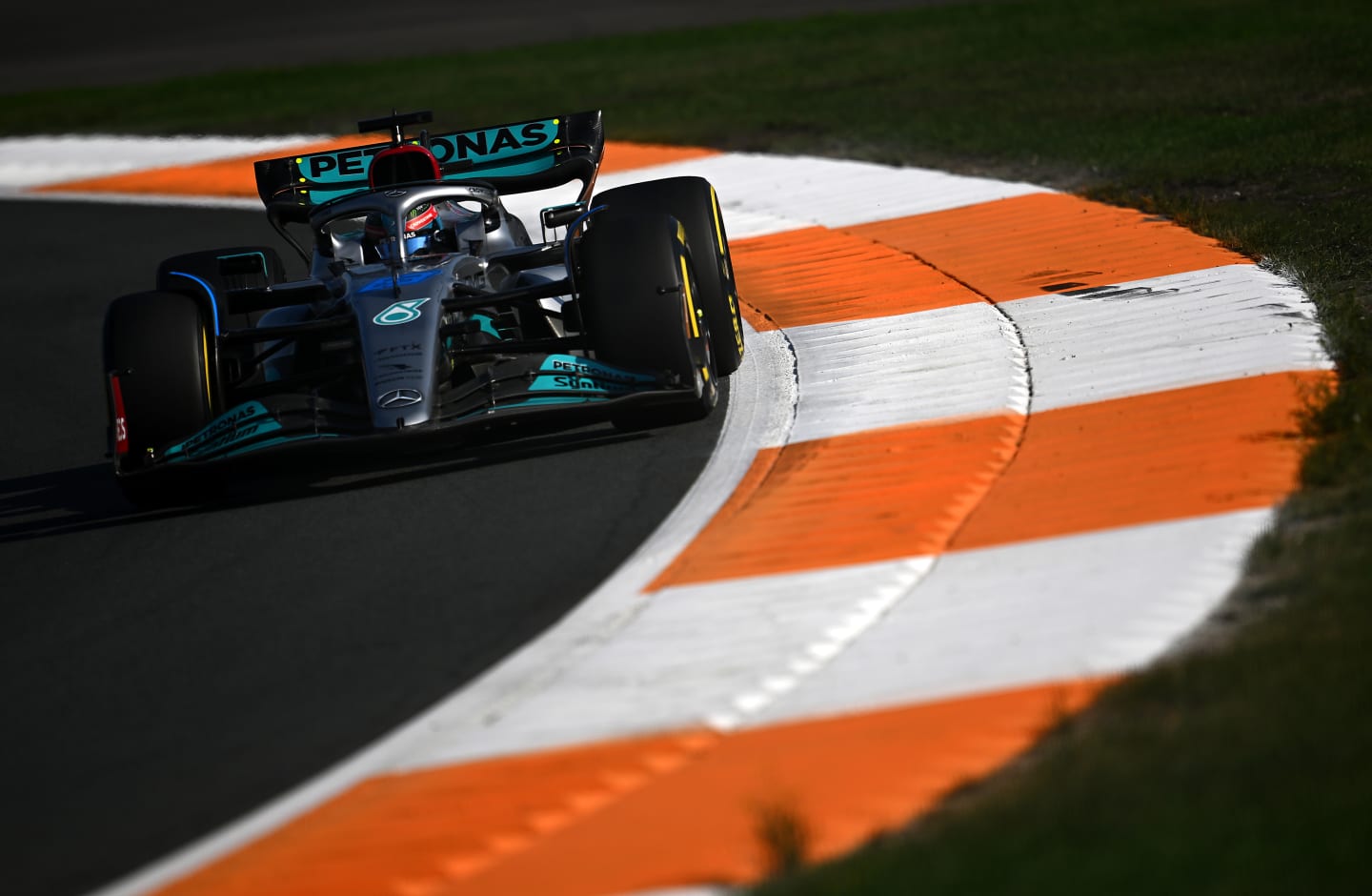 ZANDVOORT, NETHERLANDS - SEPTEMBER 02: George Russell of Great Britain driving the (63) Mercedes AMG Petronas F1 Team W13 on track during practice ahead of the F1 Grand Prix of The Netherlands at Circuit Zandvoort on September 02, 2022 in Zandvoort, Netherlands. (Photo by Clive Mason/Getty Images)