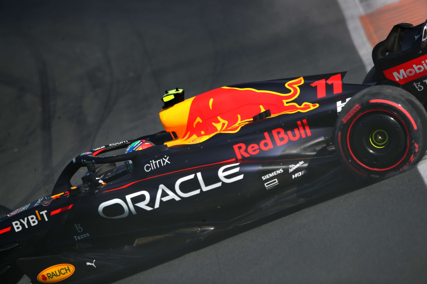 ZANDVOORT, NETHERLANDS - SEPTEMBER 03: Sergio Perez of Mexico driving the (11) Oracle Red Bull Racing RB18 spins during qualifying ahead of the F1 Grand Prix of The Netherlands at Circuit Zandvoort on September 03, 2022 in Zandvoort, Netherlands. (Photo by Joe Portlock - Formula 1/Formula 1 via Getty Images)