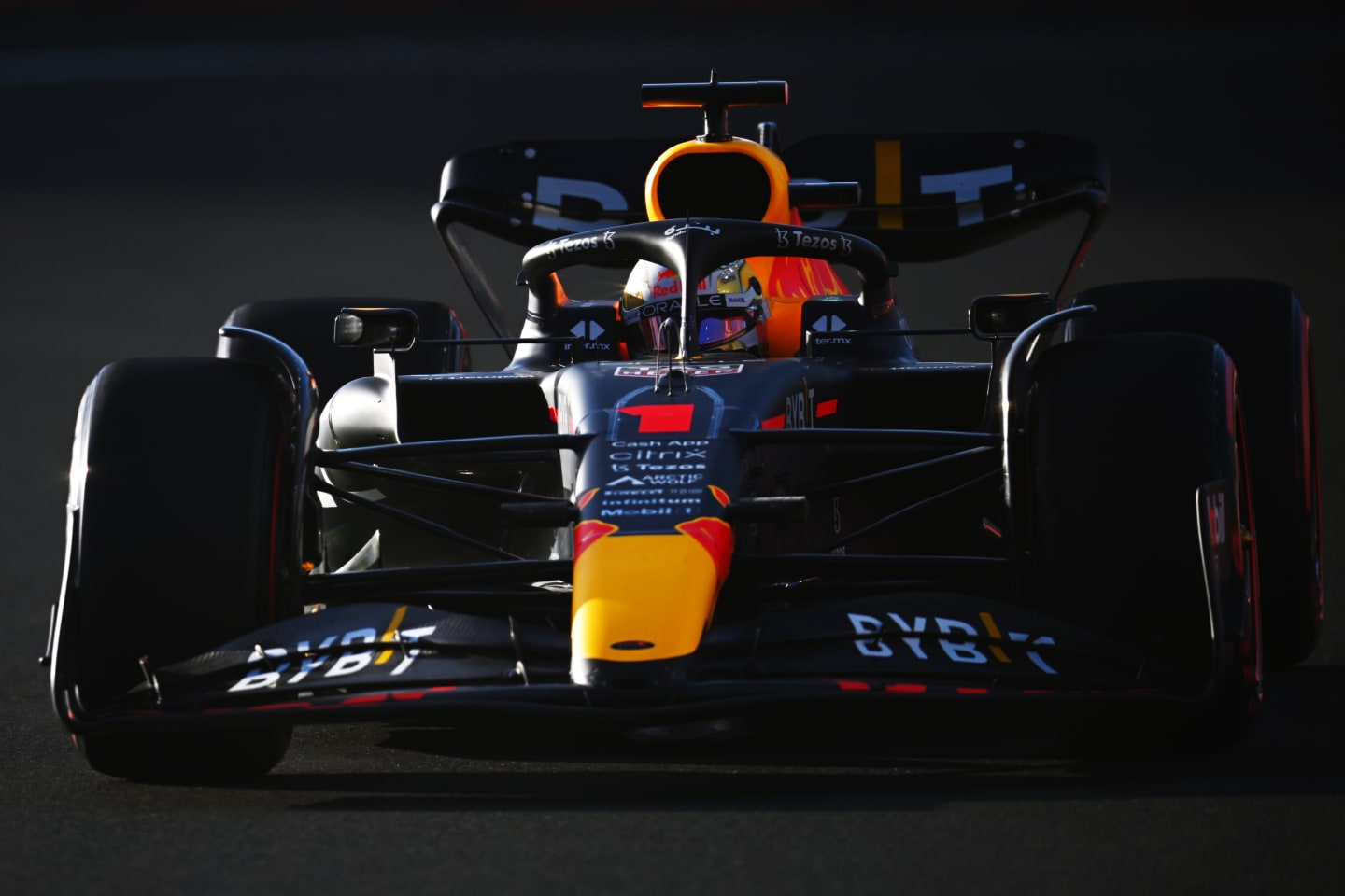 JEDDAH, SAUDI ARABIA - MARCH 25: Max Verstappen of the Netherlands driving the (1) Oracle Red Bull Racing RB18 on track during practice ahead of the F1 Grand Prix of Saudi Arabia at the Jeddah Corniche Circuit on March 25, 2022 in Jeddah, Saudi Arabia. (Photo by Clive Mason/Getty Images)