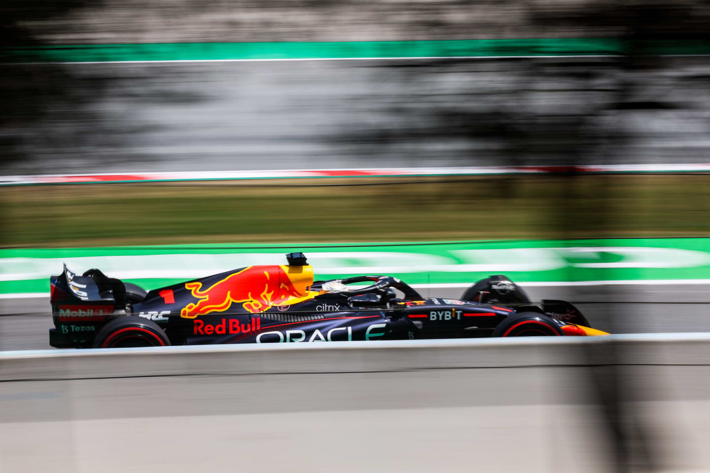 BARCELONA, SPAIN - MAY 21: Max Verstappen of Red Bull Racing and The Netherlands during qualifying ahead of the F1 Grand Prix of Spain at Circuit de Barcelona-Catalunya on May 21, 2022 in Barcelona, Spain. (Photo by Peter Fox/Getty Images)