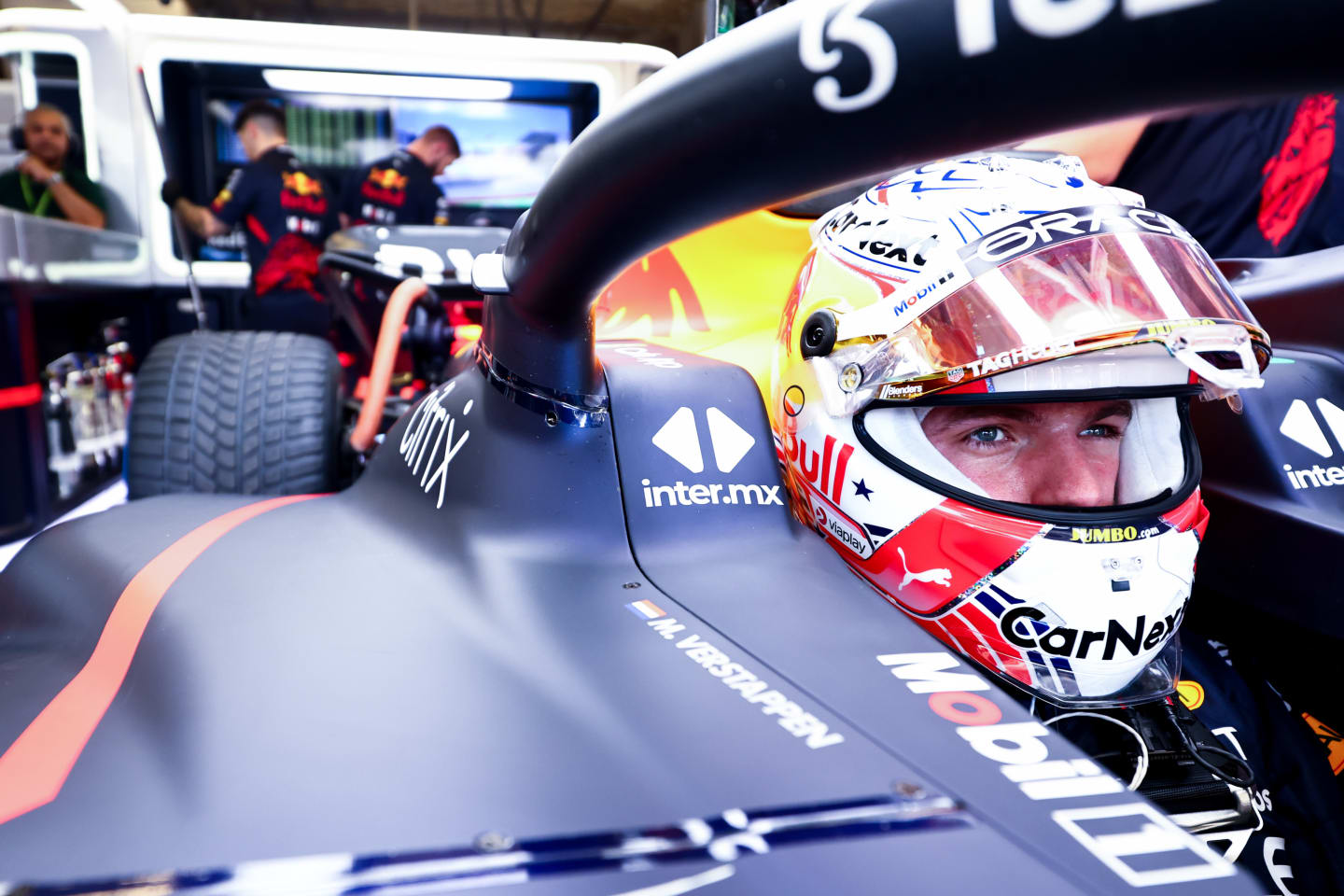 AUSTIN, TEXAS - OCTOBER 21: Max Verstappen of the Netherlands and Oracle Red Bull Racing prepares to drive in the garage during practice ahead of the F1 Grand Prix of USA at Circuit of The Americas on October 21, 2022 in Austin, Texas. (Photo by Mark Thompson/Getty Images)