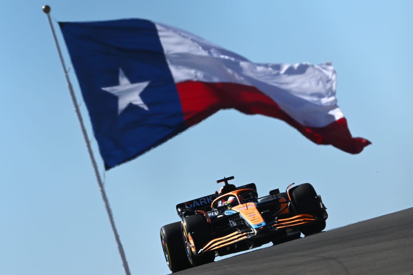 AUSTIN, TEXAS - OCTOBER 21: Alex Palou of Spain driving the (28) McLaren MCL36 Mercedes on track