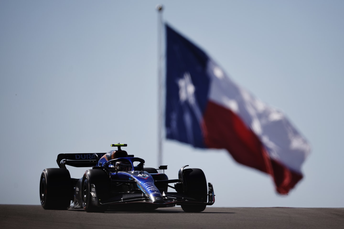 AUSTIN, TEXAS - OCTOBER 21: Logan Sargeant of United States driving the (45) Williams FW44 Mercedes