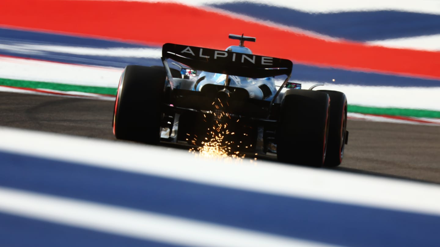 AUSTIN, TEXAS - OCTOBER 22: Fernando Alonso of Spain driving the (14) Alpine F1 A522 Renault on