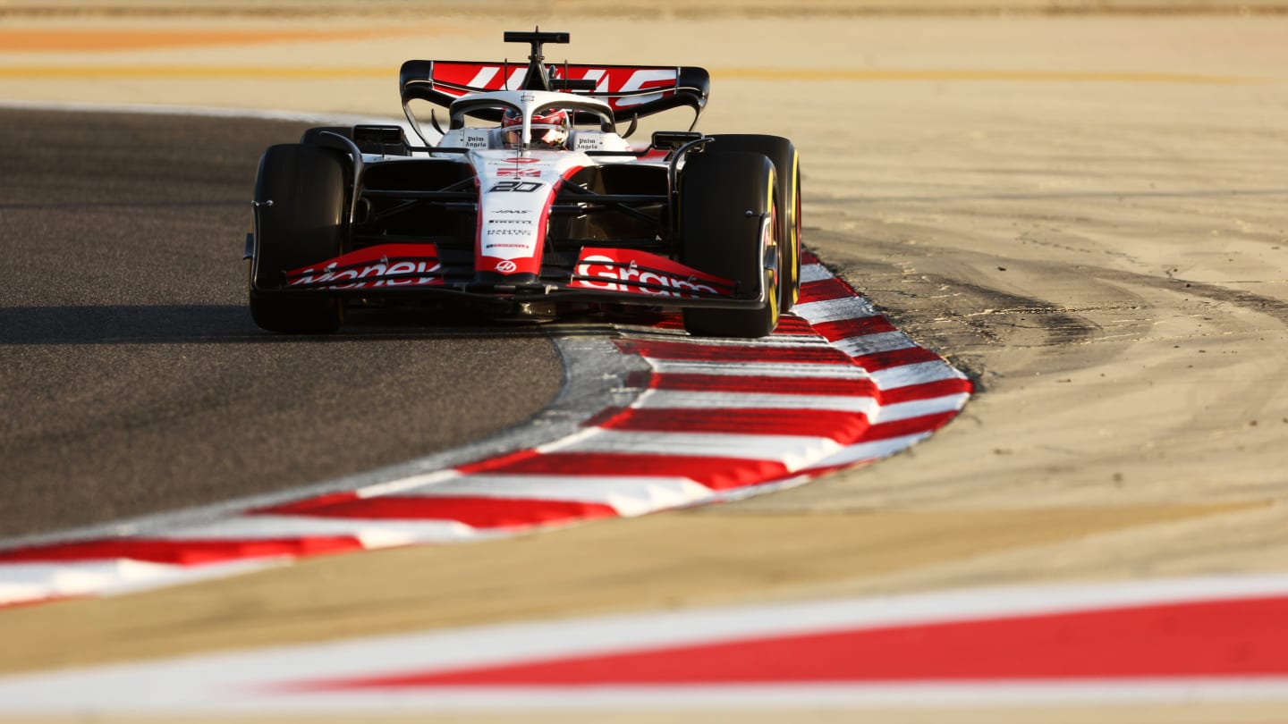 BAHRAIN, BAHRAIN - FEBRUARY 25: Kevin Magnussen of Denmark driving the (20) Haas F1 VF-23 Ferrari