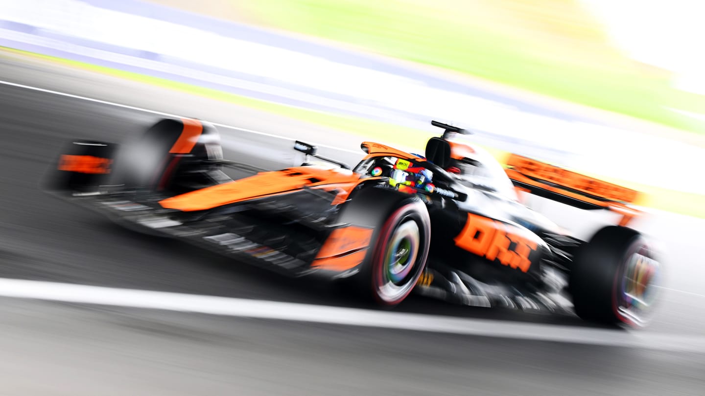 SUZUKA, JAPAN - SEPTEMBER 22: Oscar Piastri of Australia driving the (81) McLaren MCL60 Mercedes on