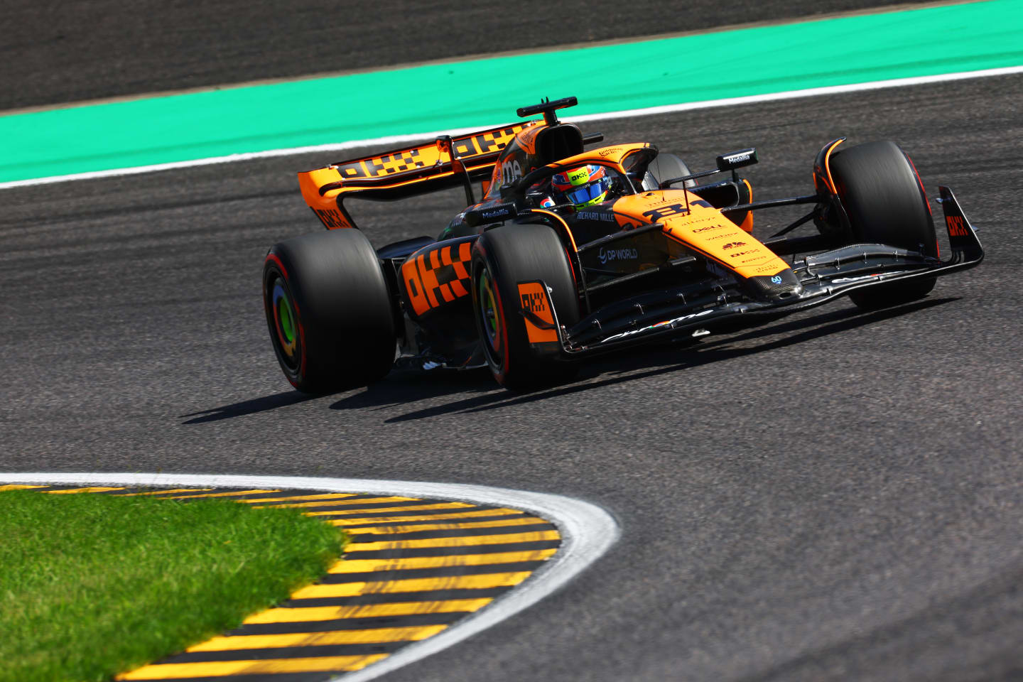 SUZUKA, JAPAN - SEPTEMBER 23: Oscar Piastri of Australia driving the (81) McLaren MCL60 Mercedes on