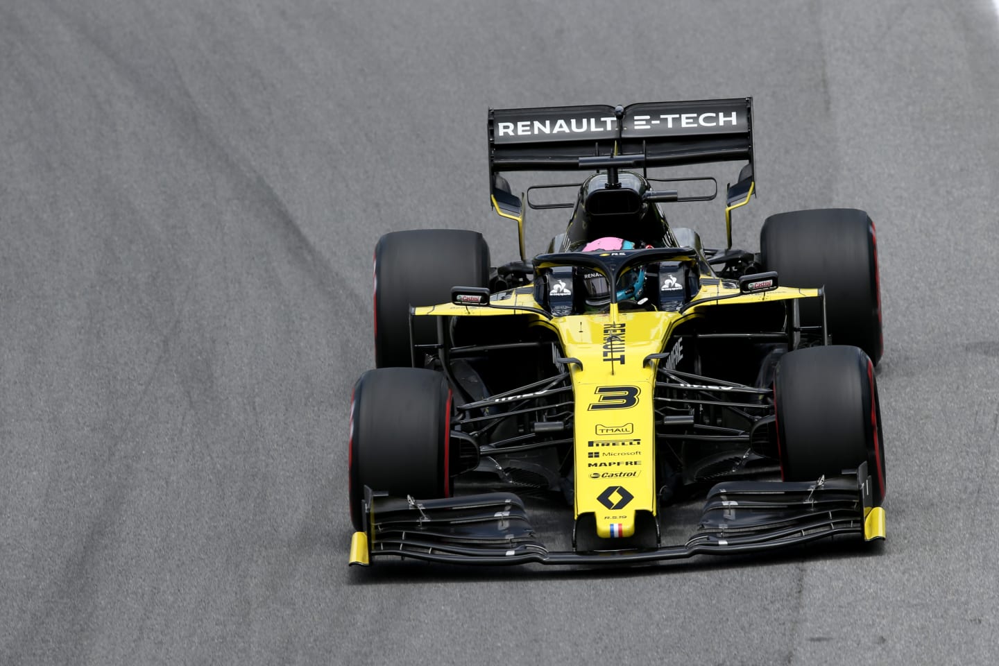 SAO PAULO, BRAZIL - NOVEMBER 16: Daniel Ricciardo of Australia driving the (3) Renault Sport