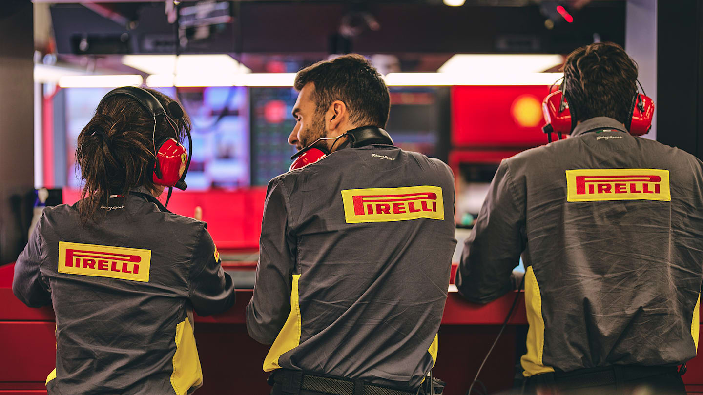 Pirelli-test-spain-3.png