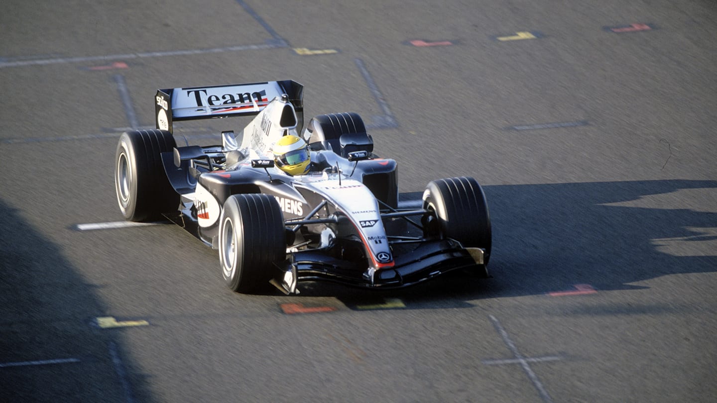 hamilton-f1-test-feature-2.png