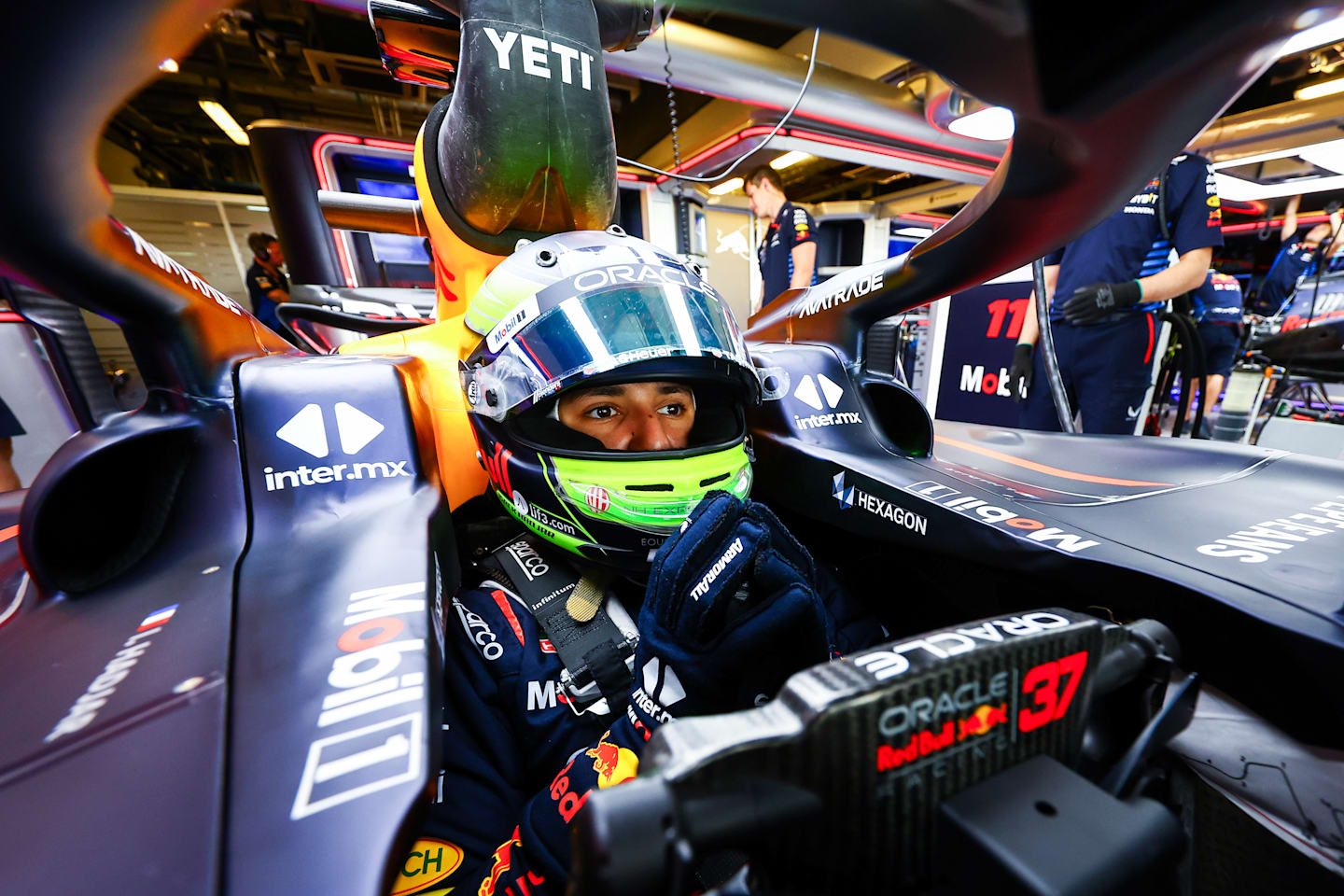 ABU DHABI, UNITED ARAB EMIRATES - DECEMBER 10: Isack Hadjar of France and Oracle Red Bull Racing