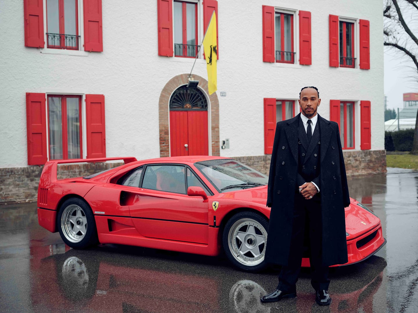 lewis-hamilton-maranello-2025-v2_effc8f7f-7aa3-462e-a1d7-70d1442685b6.jpg