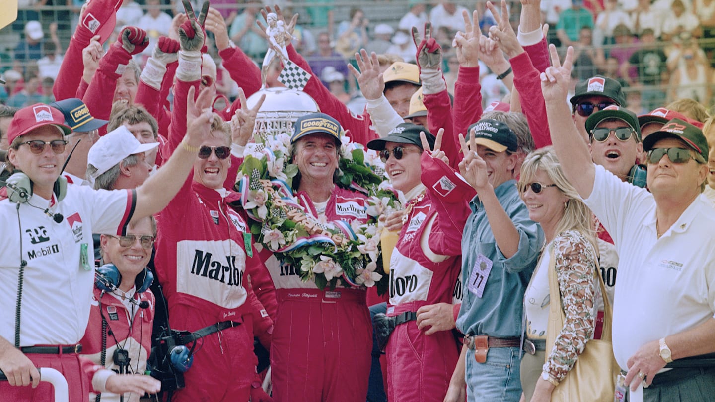 fittipaldi-lights-to-flag-15.png
