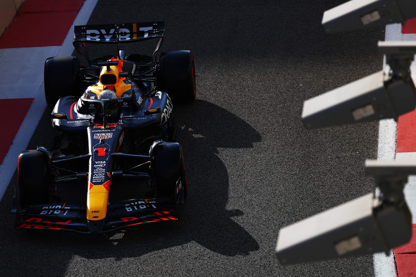 ABU DHABI, UNITED ARAB EMIRATES - DECEMBER 07: Max Verstappen of the Netherlands driving the (1)