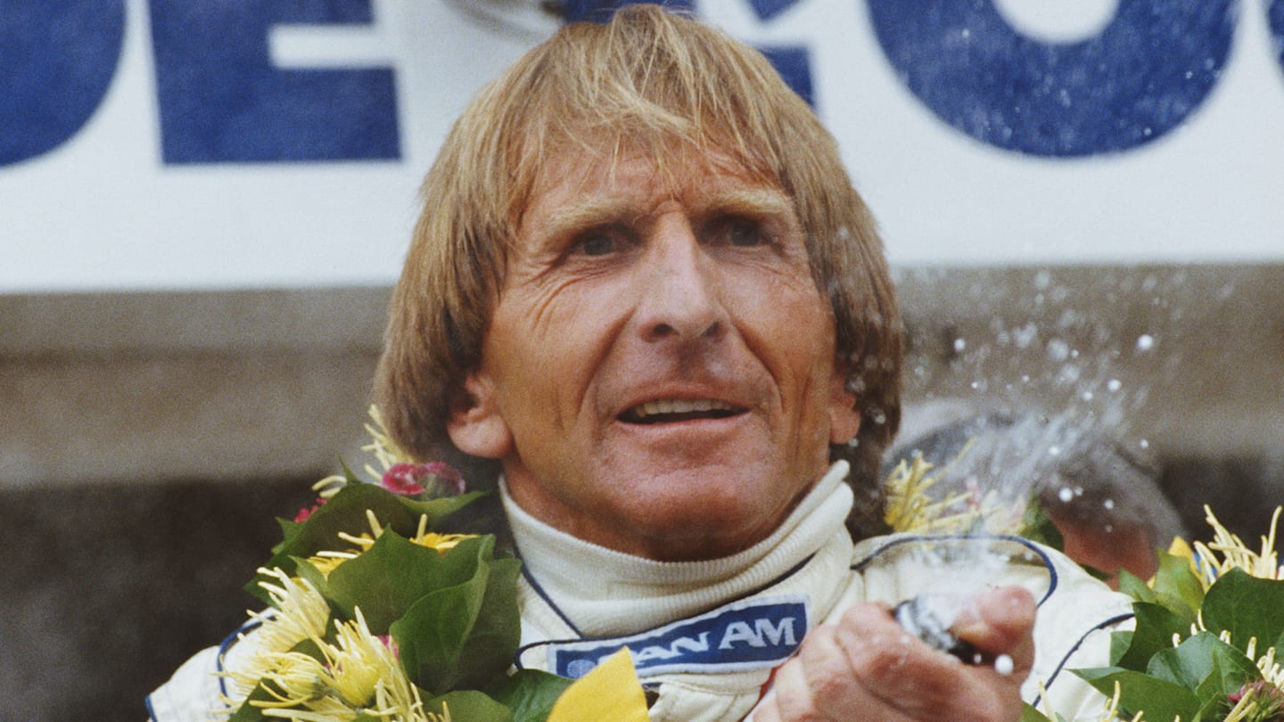 derek-bell-1.png