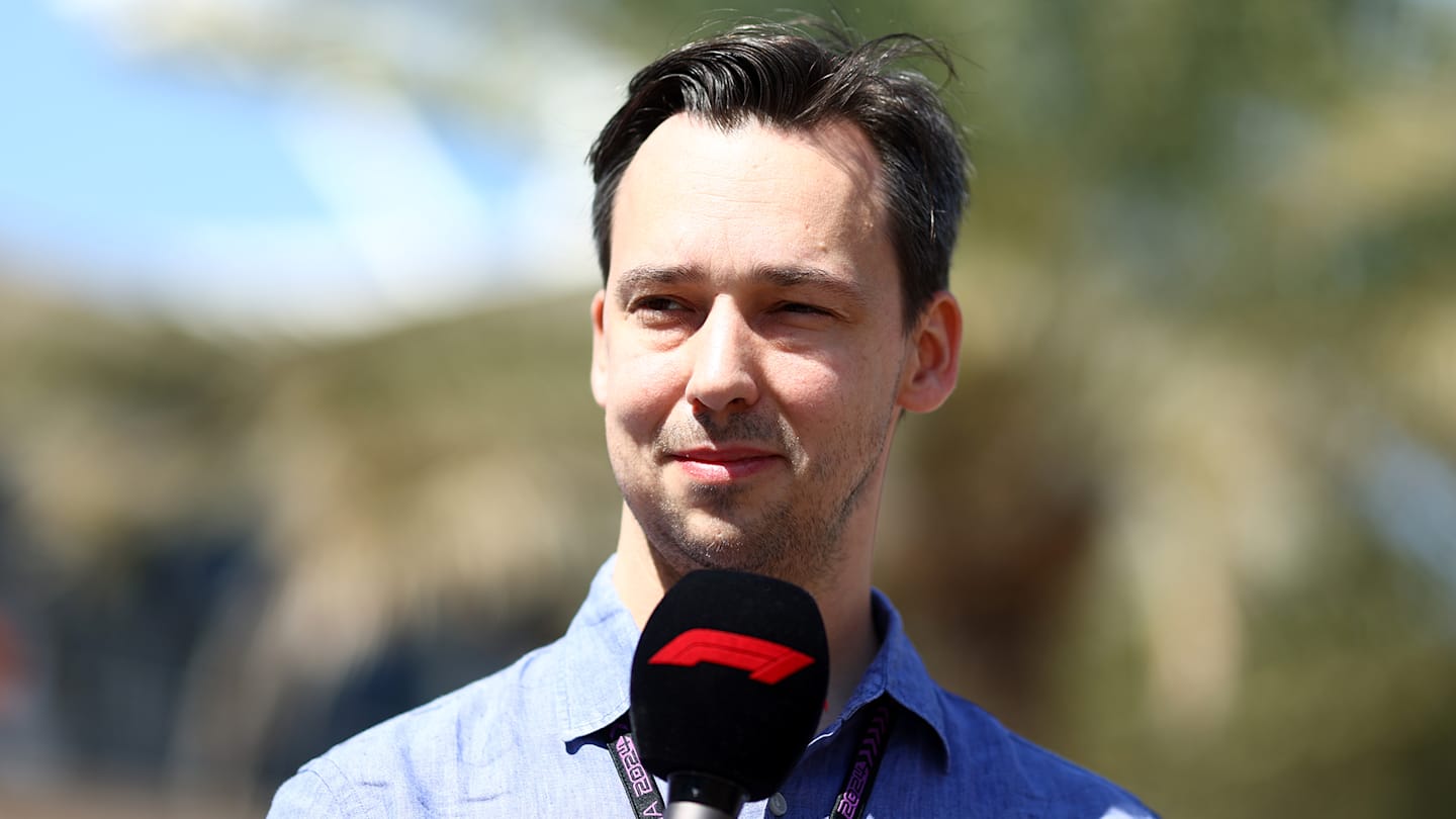f1-tv-feature-4.png