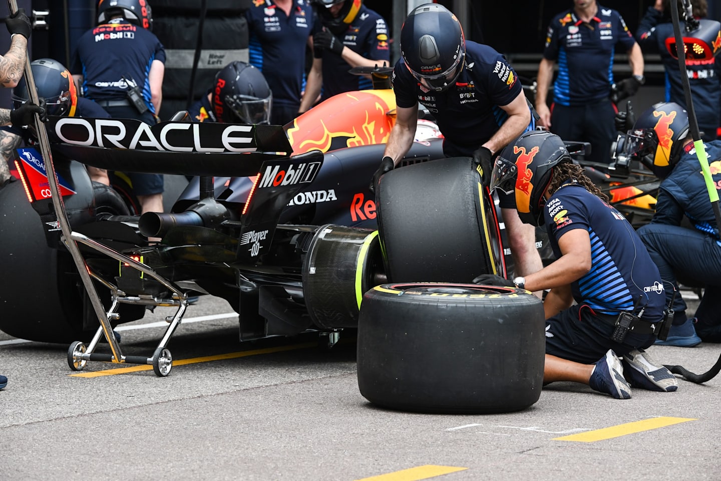 MONTE CARLO, MONACO - MAY 24: Max Verstappen, Red Bull Racing RB20, makes a pit stop during FP1