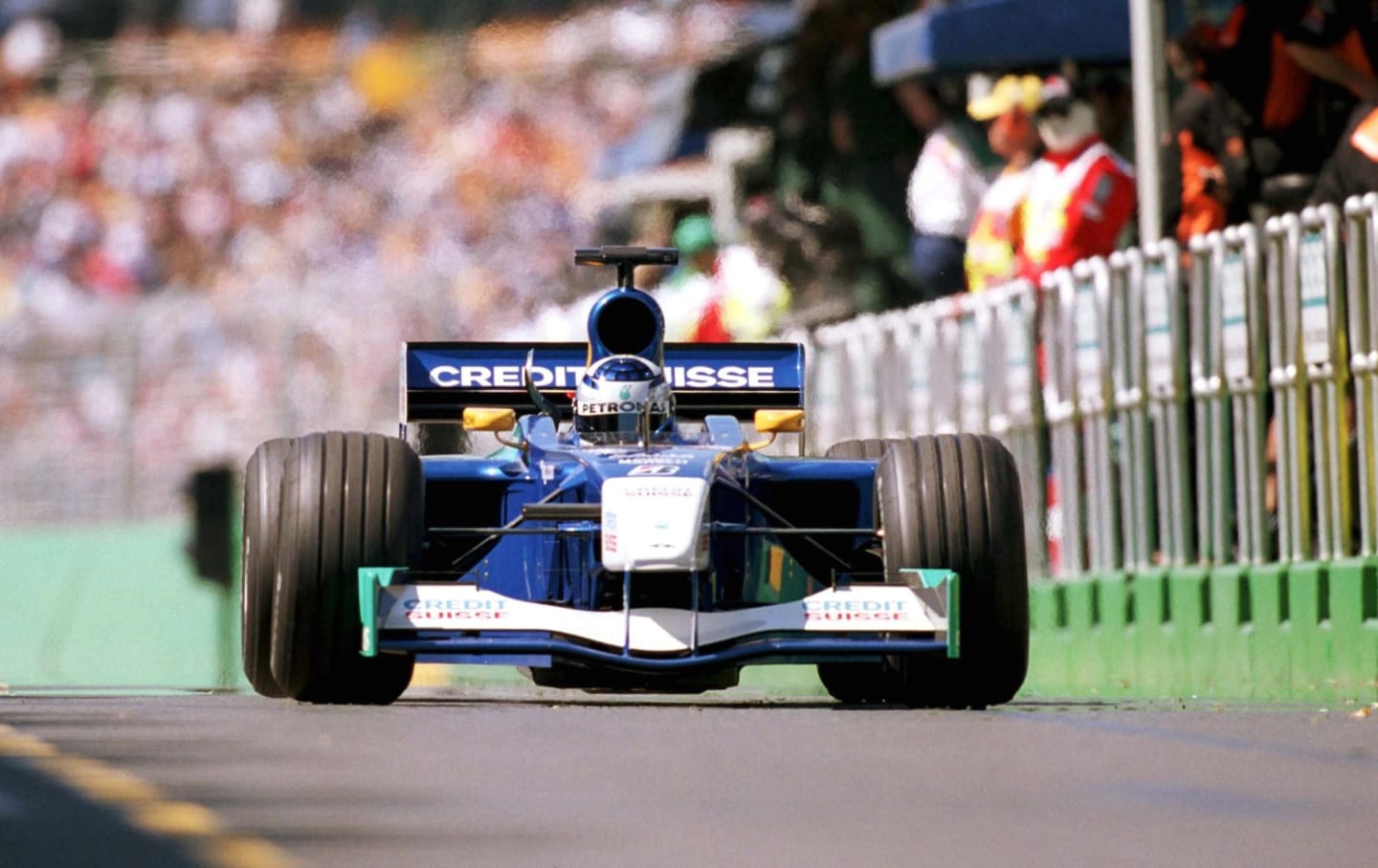 MELBOURNE, AUSTRALIA - MARCH 04:  GP von AUSTRALIEN 2001, Melbourne; Kimi RAEIKKOENEN/FIN - SAUBER