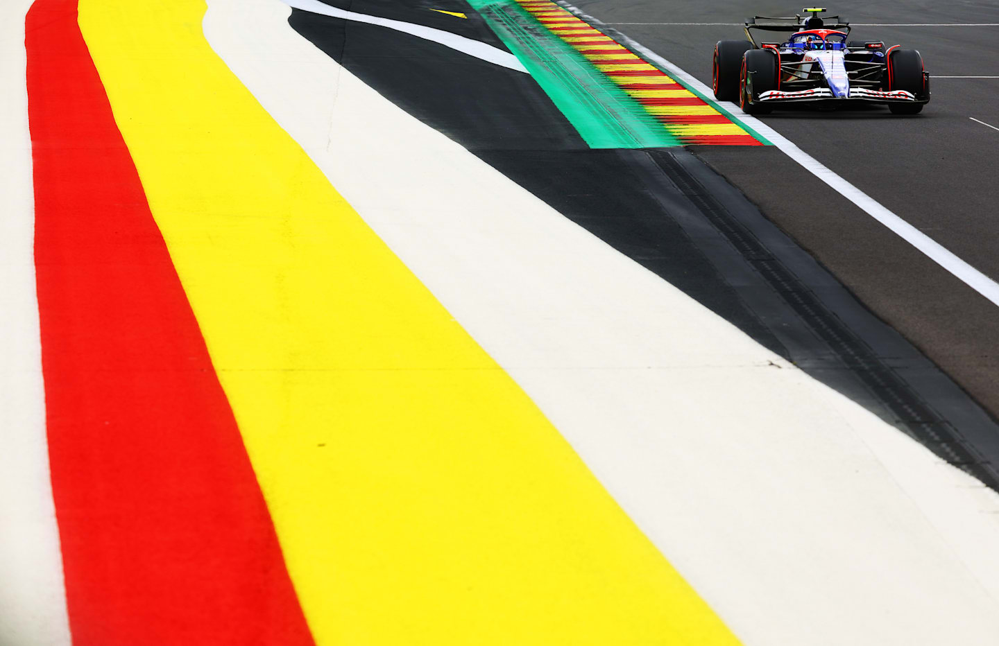 SPA, BELGIUM - JULY 26: Yuki Tsunoda of Japan driving the (22) Visa Cash App RB VCARB 01 on track during practice ahead of the F1 Grand Prix of Belgium at Circuit de Spa-Francorchamps on July 26, 2024 in Spa, Belgium. (Photo by Mark Thompson/Getty Images)