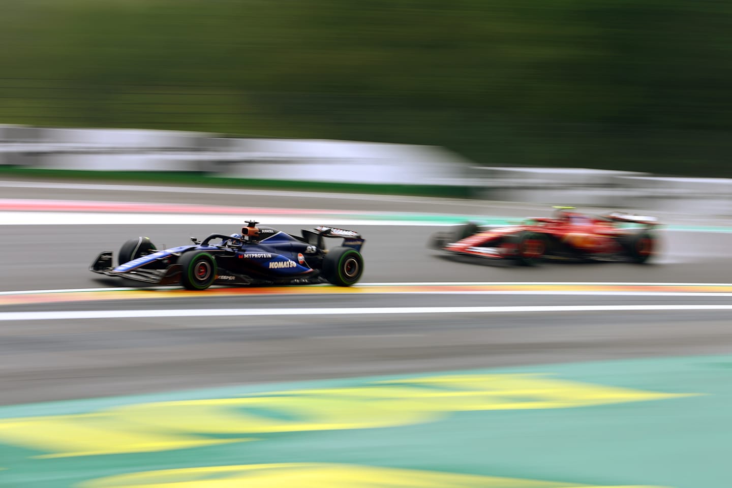 SPA, BELGIUM - JULY 27: Alexander Albon of Thailand driving the (23) Williams FW46 Mercedes on track during qualifying ahead of the F1 Grand Prix of Belgium at Circuit de Spa-Francorchamps on July 27, 2024 in Spa, Belgium. (Photo by Dean Mouhtaropoulos/Getty Images)