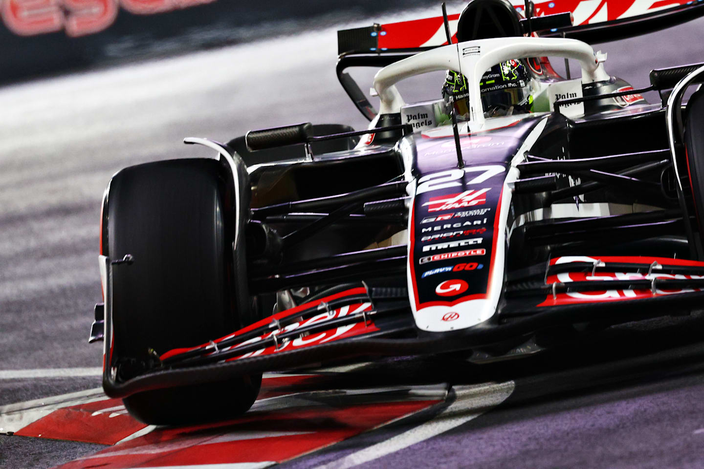 LAS VEGAS, NEVADA - NOVEMBER 22: Nico Hulkenberg of Germany driving the (27) Haas F1 VF-24 Ferrari