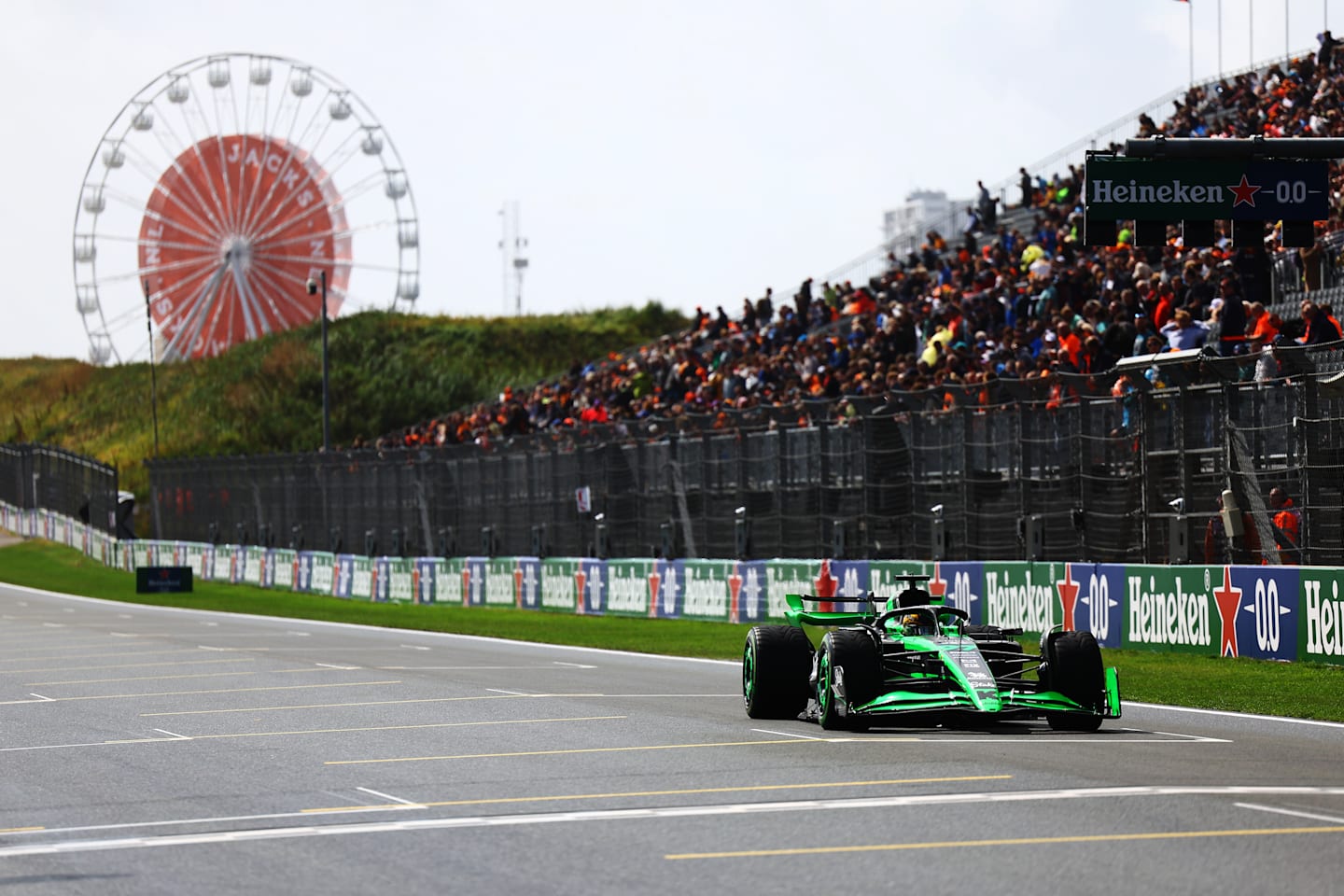 ZANDVOORT, NETHERLANDS - AUGUST 23: A general view as Robert Shwartzman of Israel drives the (97) Kick Sauber C44 Ferrari on track during practice ahead of the F1 Grand Prix of Netherlands at Circuit Zandvoort on August 23, 2024 in Zandvoort, Netherlands. (Photo by Mark Thompson/Getty Images)