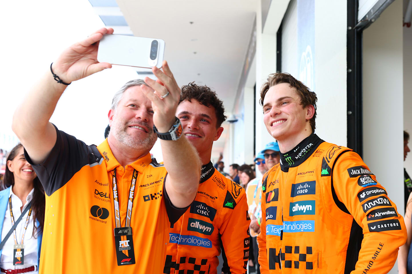 MIAMI, FLORIDA - MAY 04: Zak Brown, Chief Executive Officer of McLaren takes a selfie with Race
