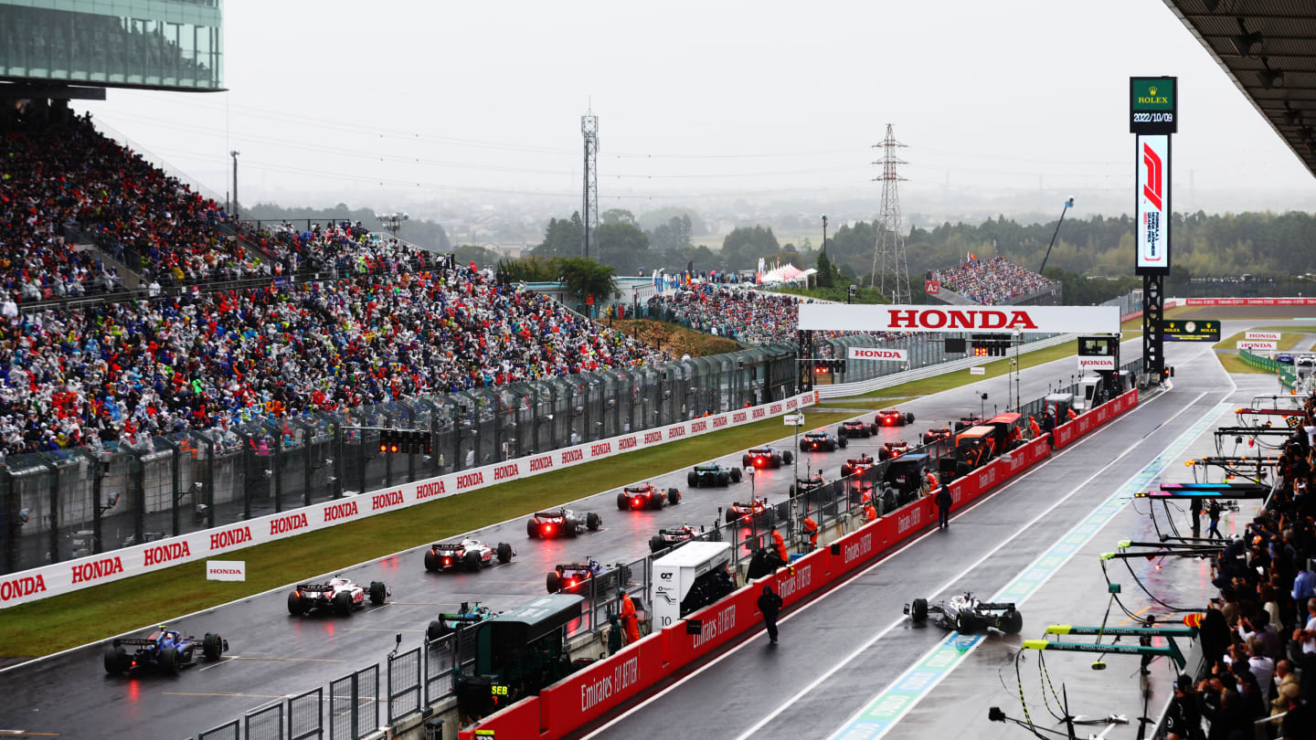 SUZUKA, JAPAN - OCTOBER 09: A rear view of the start during the F1 Grand Prix of Japan at Suzuka