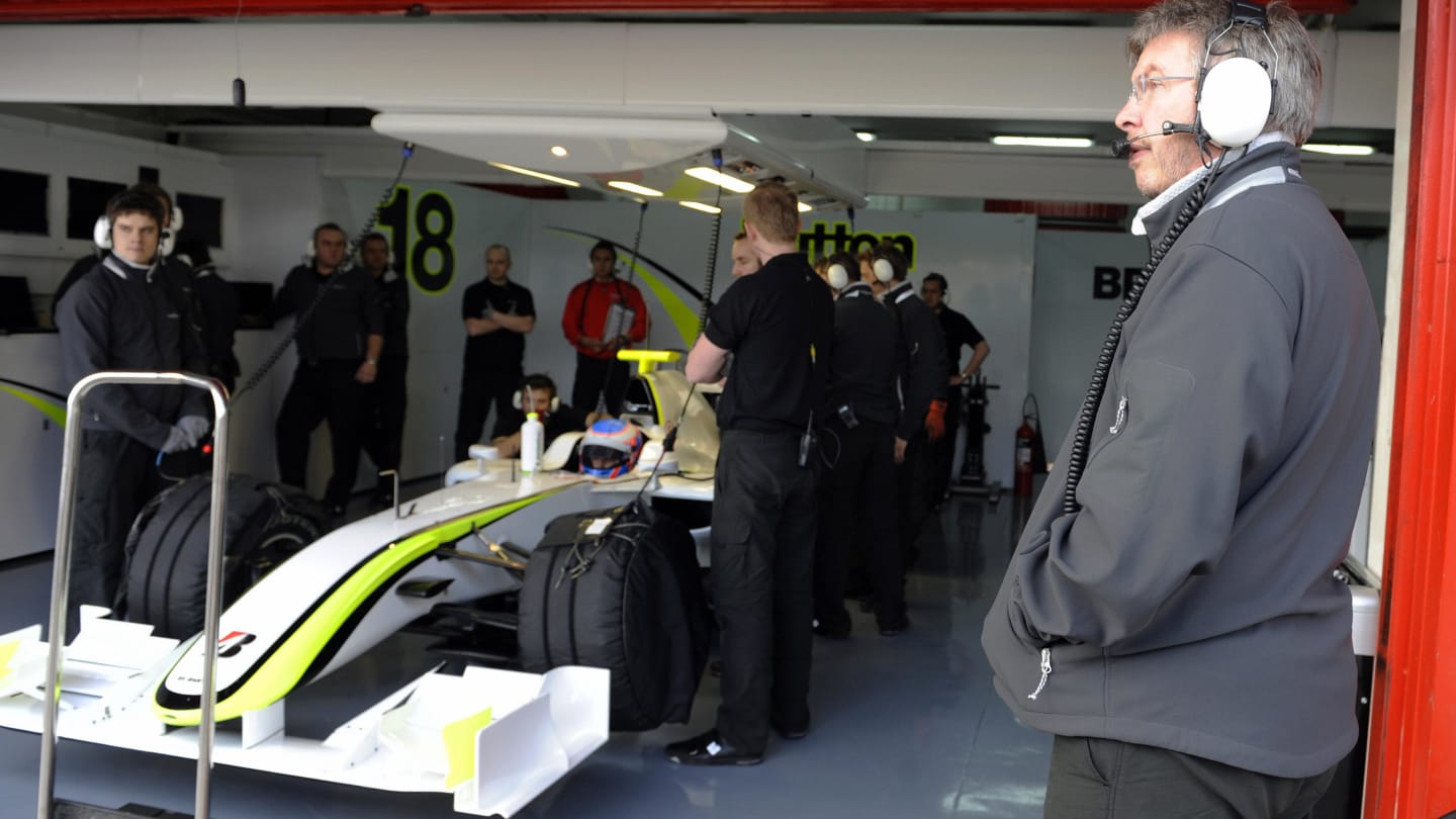 Ross Brawn (R), team principal of Brawn GP is pictured during a training session on March 9, 2009