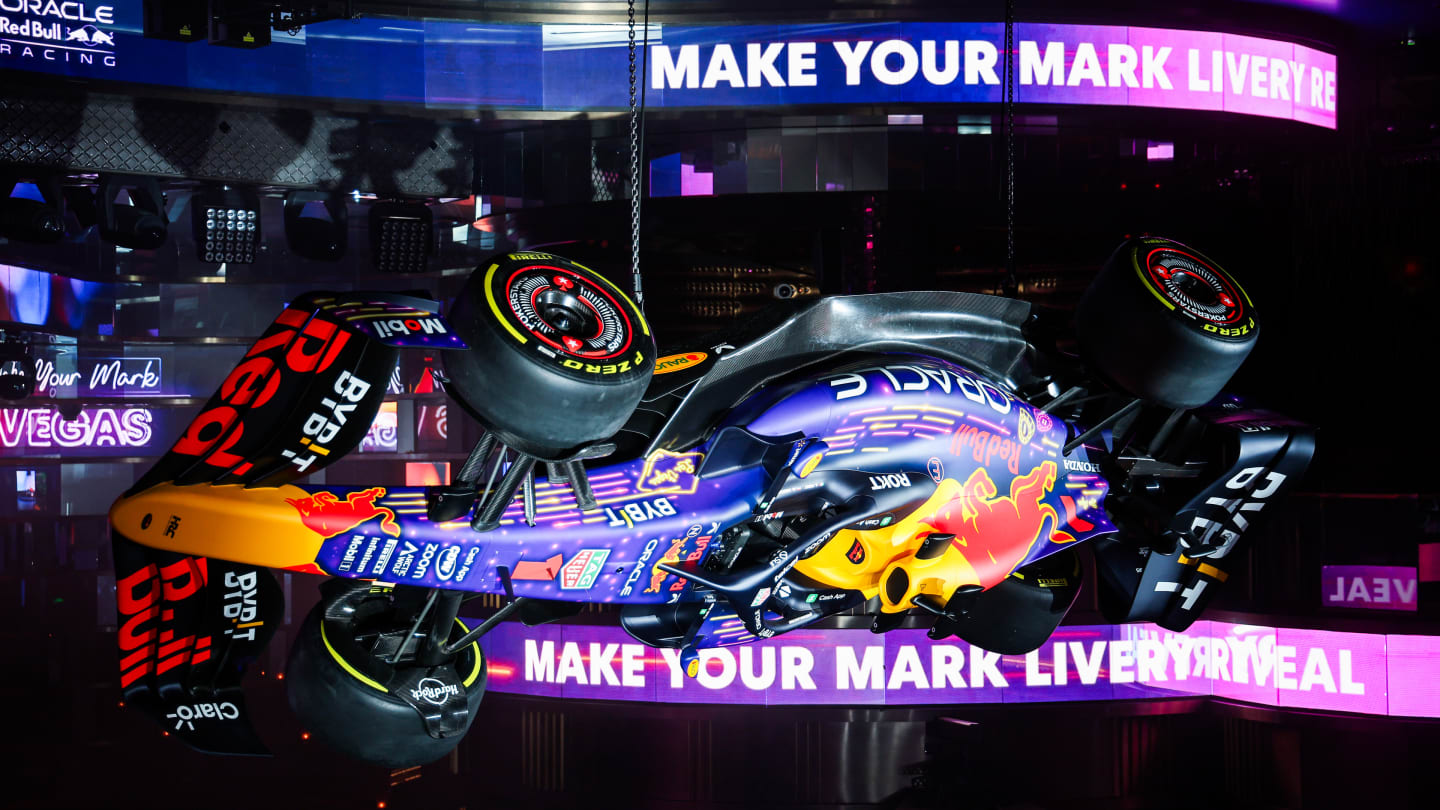LAS VEGAS, NEVADA - NOVEMBER 14: The Oracle Red Bull Racing RB19 is pictured at the Red Bull Racing