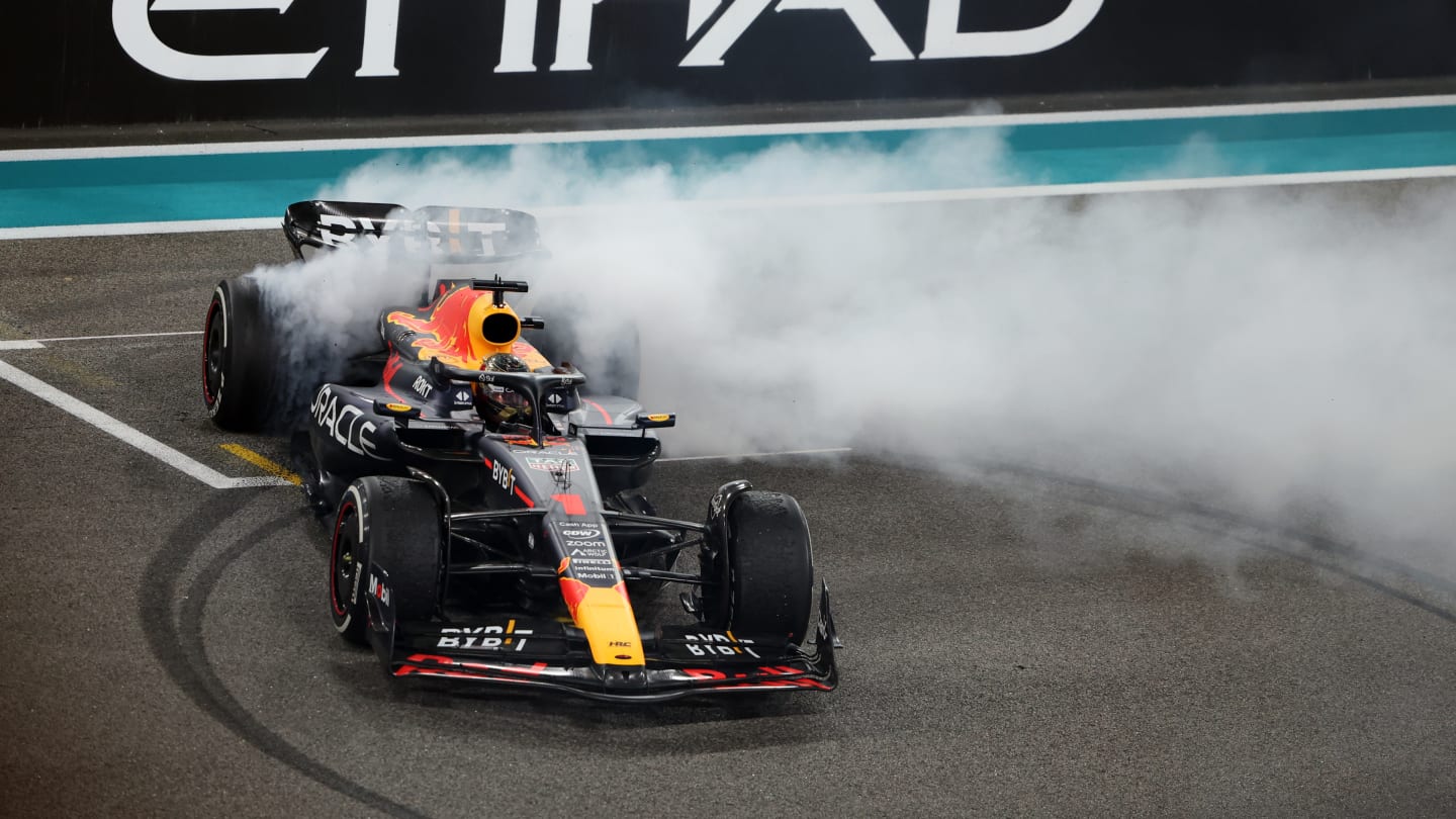 ABU DHABI, UNITED ARAB EMIRATES - NOVEMBER 26: Max Verstappen of the Netherlands driving the Oracle