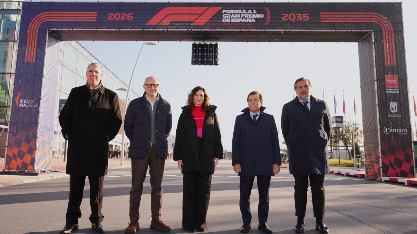 MADRID, SPAIN - JANUARY 23: (L-R) José Vicente de los Mozos, Chairman of the Executive Committee of