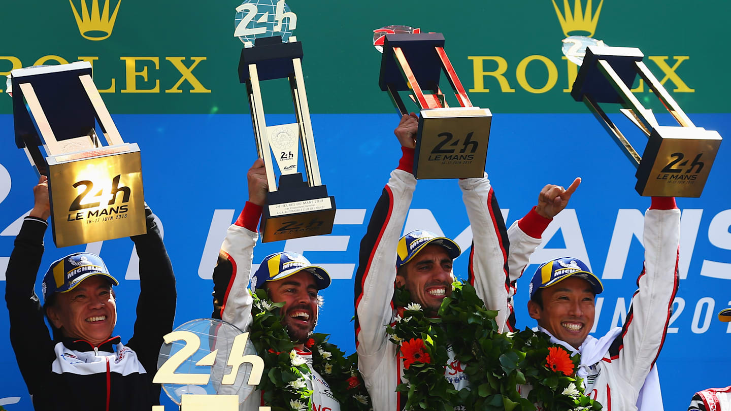 LE MANS, FRANCE - JUNE 17:  The Toyota Gazoo Racing TS050 Hybrid team of Fernando Alonso, Sebastien